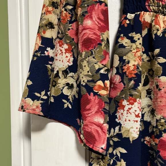 Colorful blue flowered dress. Small - Picture 6 of 7